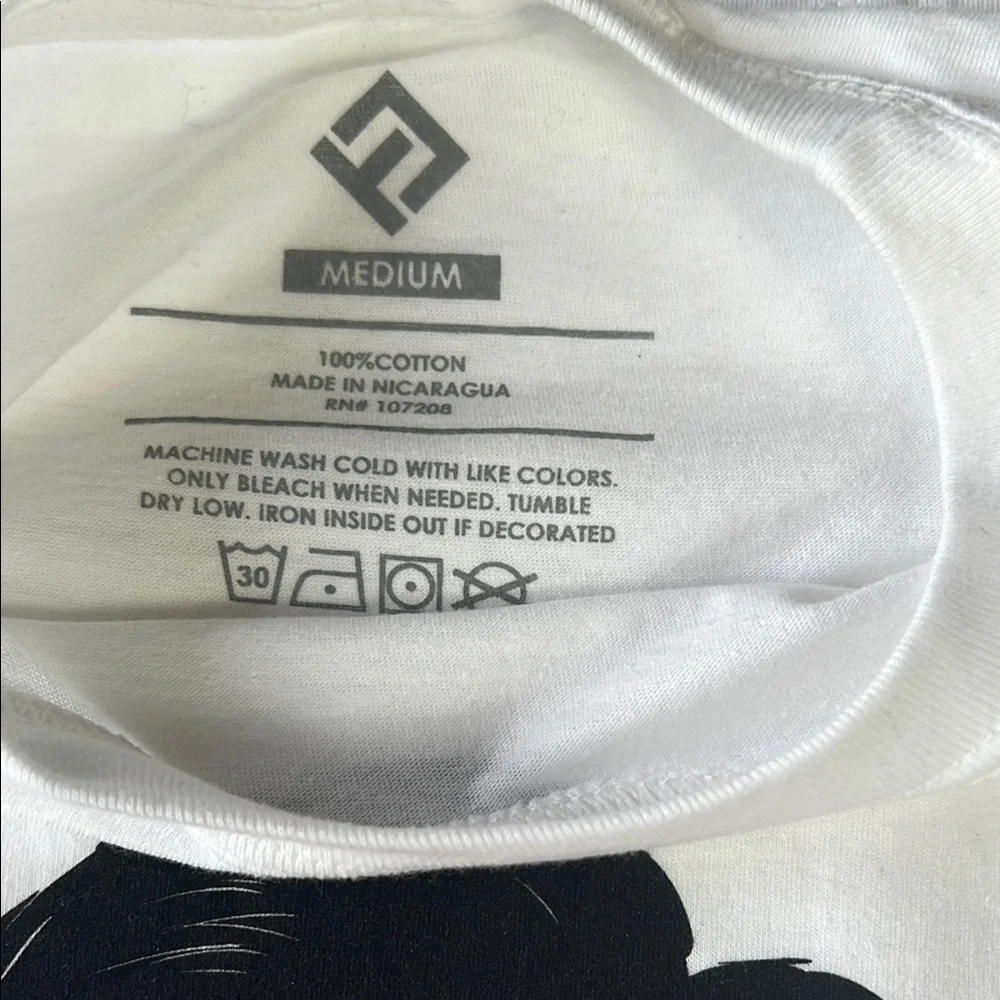 White Graphic T-Shirt with Abraham Lincoln Patriotic Design SZ Medium